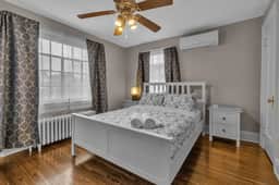 *New*Close to Falls*Beautiful*Spacious*Parking*A/C
