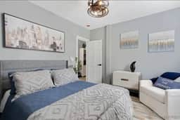 *Perfect Vacation* Cozy Lancaster Village Bungalow