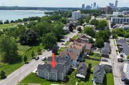 *Riverview*Walk to Falls*Newly Renovated*4 BDRMS*