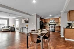Modern 3 Bedroom, 3 Bath First-Floor Stay