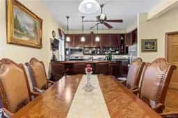 Very Spacious 4 Bedroom & 4 baths Niagara Falls