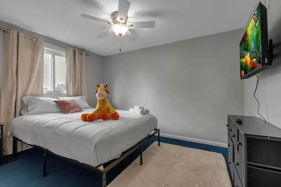 *Family Fun*Pool*Central*Airport