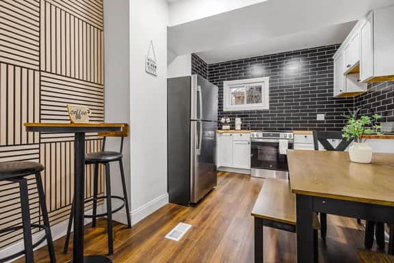 Family Friendly 4B 2BA close to the falls
