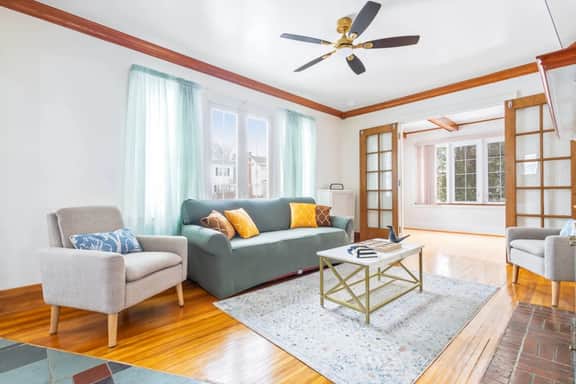 Spacious 4BR Near Niagara Falls | Great Location
