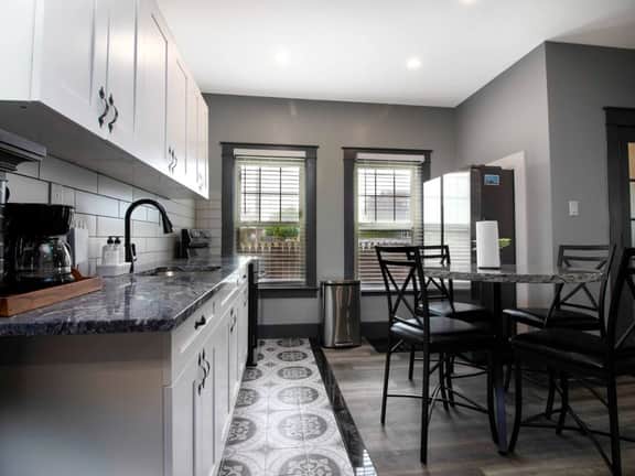 The Green Ashland-4BR,2BTH minutes from the Falls