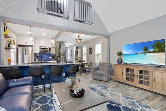 *Perfect Vacation* Cozy Lancaster Village Bungalow