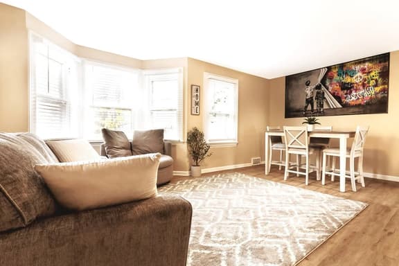 The Green Willow- 2BR 1 Bath near the falls